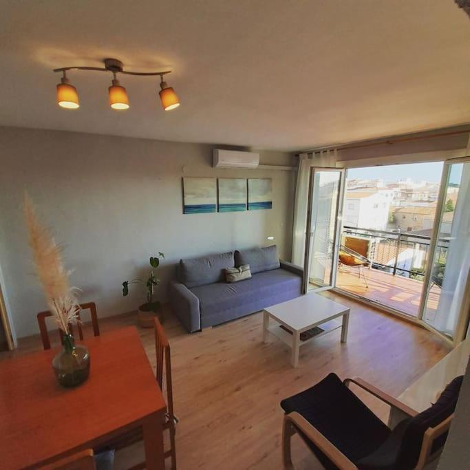 Precioso Apartamento En L'Hospitalet De L'Infant Bagian luar foto